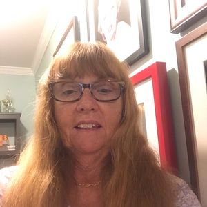 Meet your Posher, Deborah